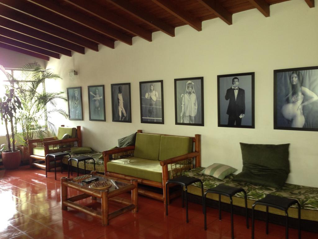 Saman Hostel เมเดยิน ภายนอก รูปภาพ