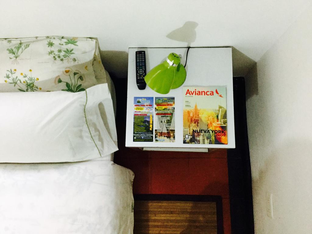 Saman Hostel เมเดยิน ภายนอก รูปภาพ